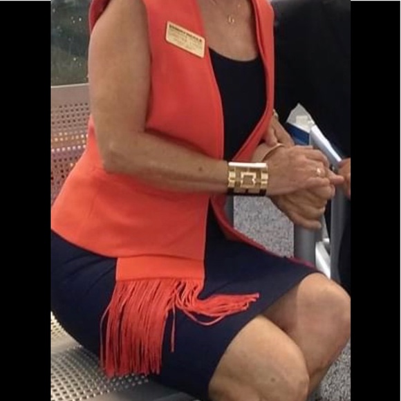 BCBG Jared vest (and detachable scarf) - Picture 2 of 10